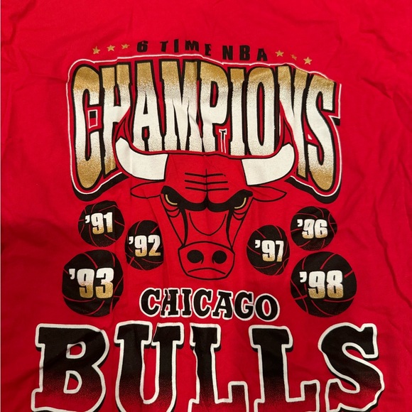 Chicago Bulls champions t-shirt, Mitchell & Ness, men’s size medium - Picture 2 of 6